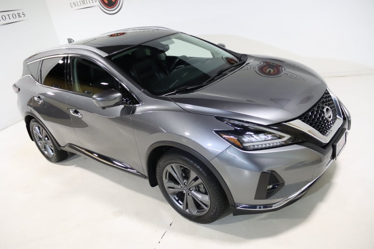 2023 Nissan Murano Platinum photo 2