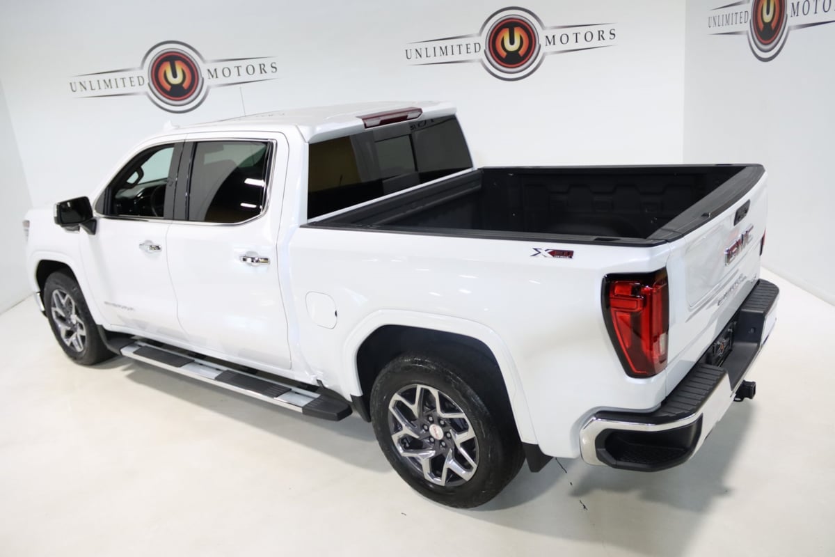 2022 Gmc Sierra 1500 SLT photo 8