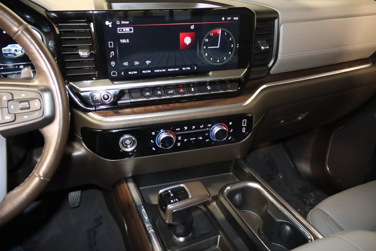 2022 Gmc Sierra 1500 SLT photo 40