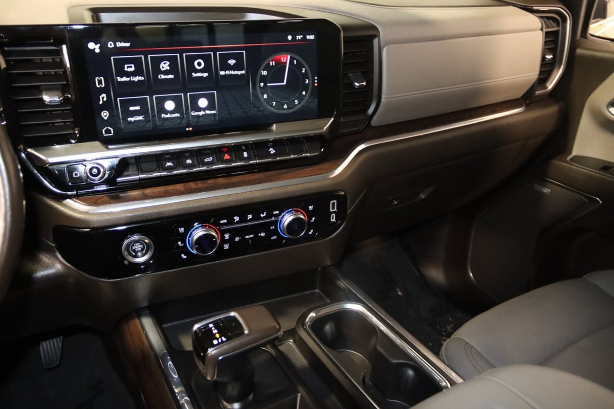 2022 Gmc Sierra 1500 SLT photo 45