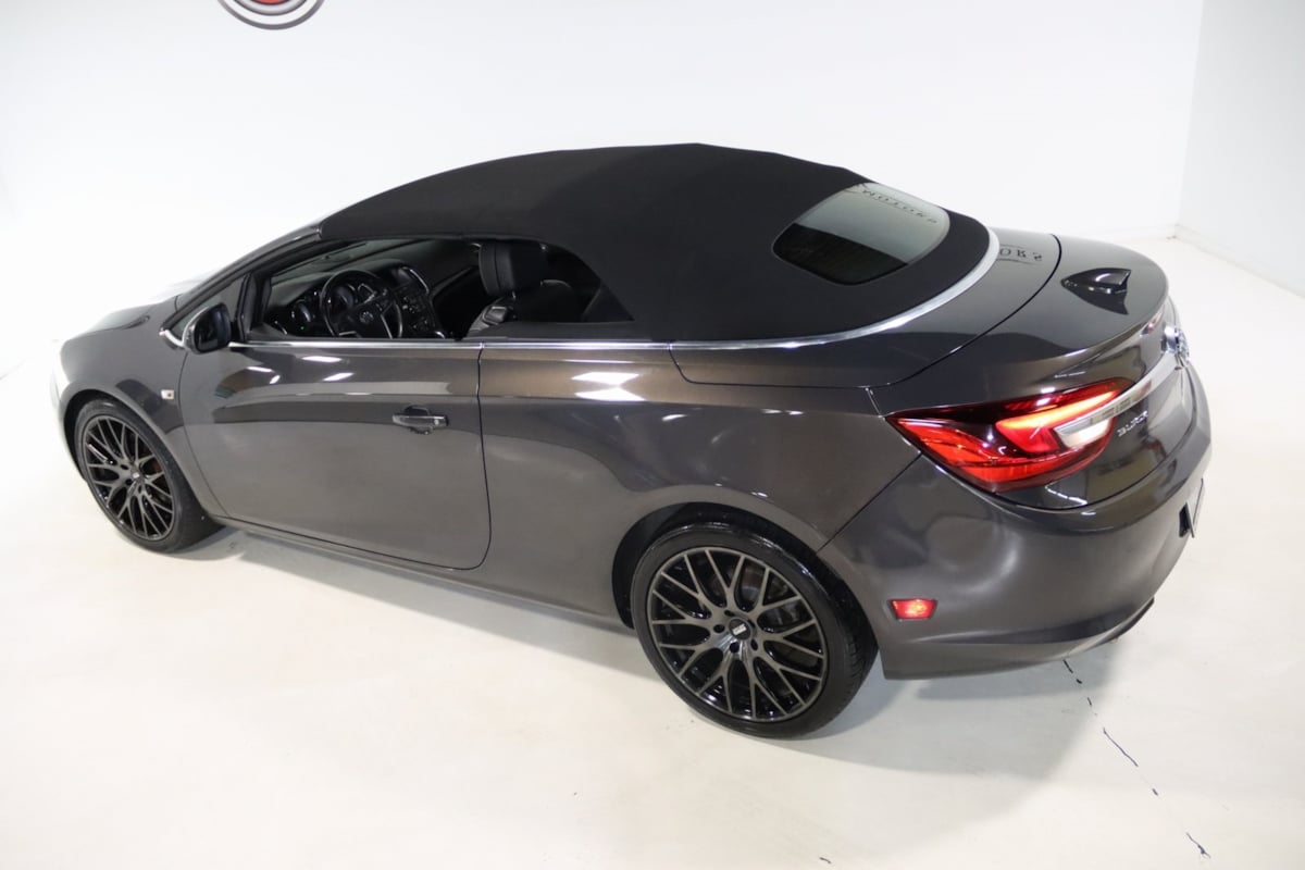 2016 Buick Cascada Premium photo 10