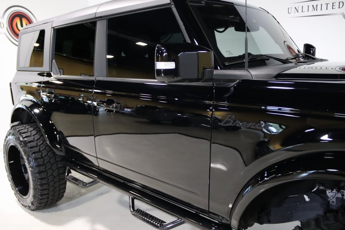 2023 Ford Bronco Outer Banks photo 4