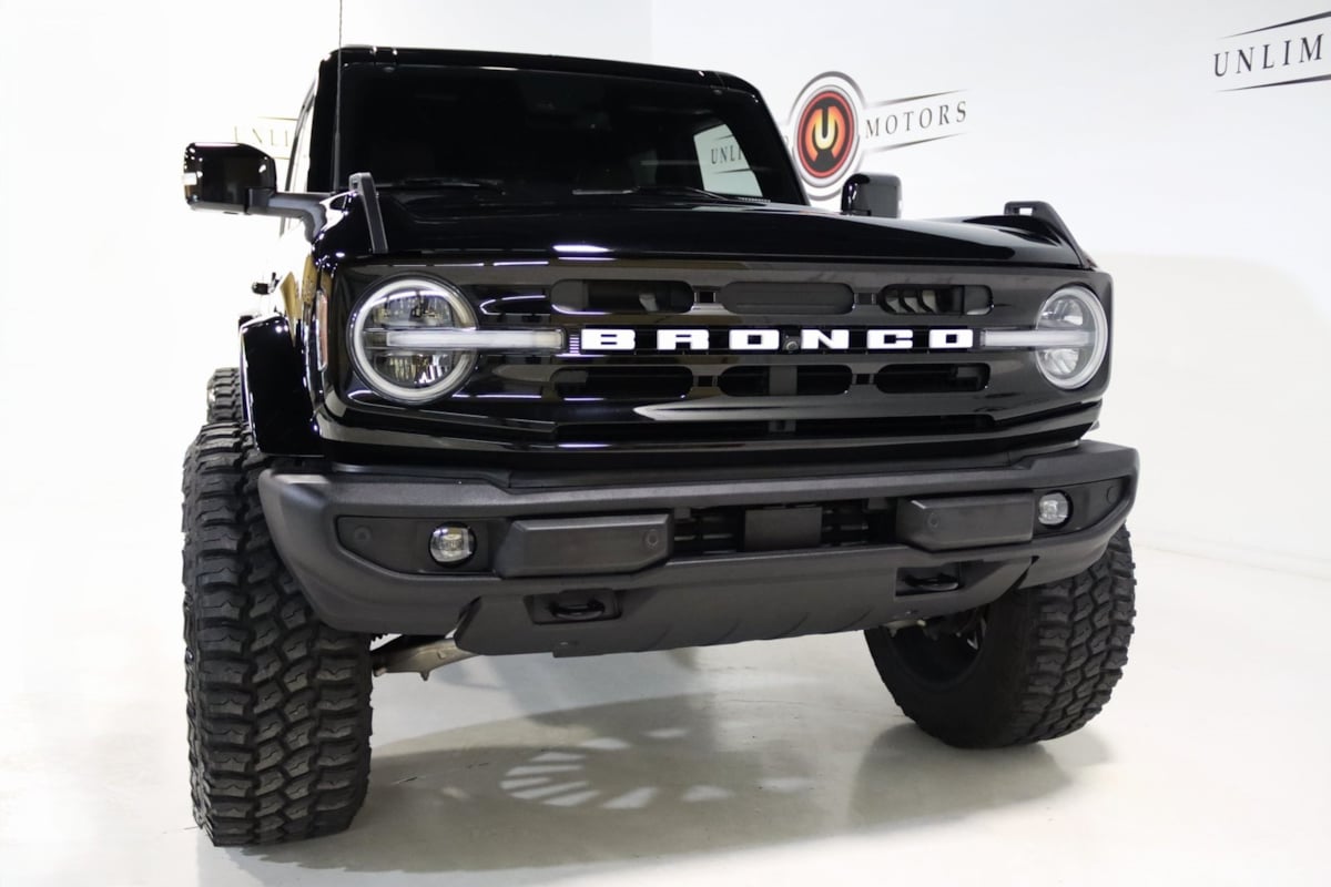 2023 Ford Bronco Outer Banks photo 16