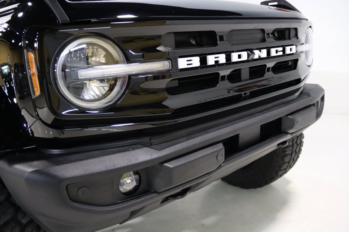 2023 Ford Bronco Outer Banks photo 18