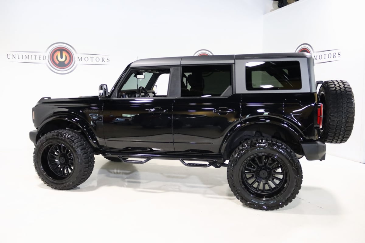 2023 Ford Bronco Outer Banks photo 23