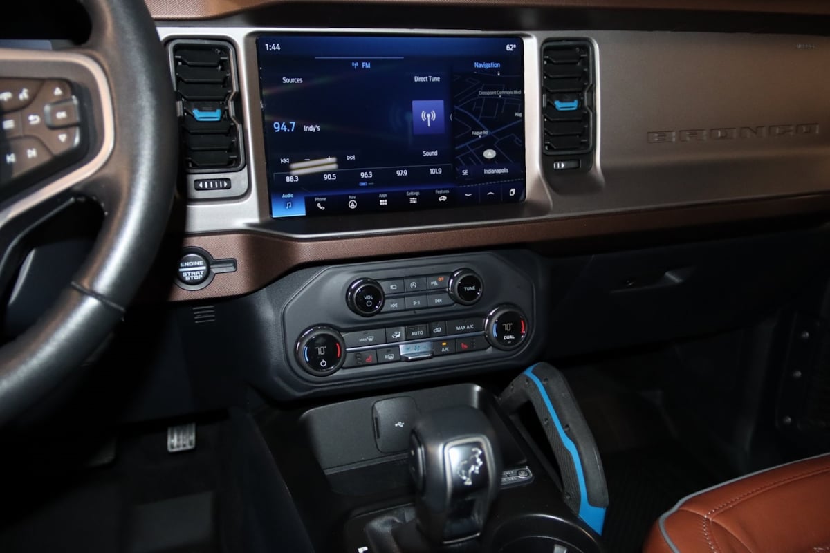 2023 Ford Bronco Outer Banks photo 33