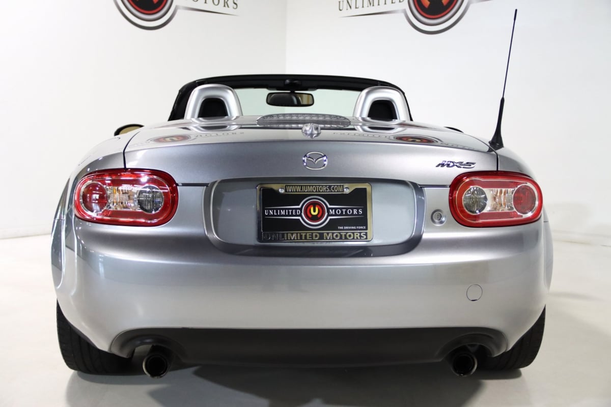 2011 Mazda MX-5 Miata Miata Grand Touring photo 24