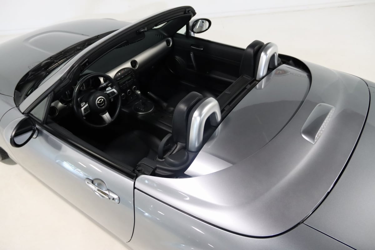 2011 Mazda MX-5 Miata Miata Grand Touring photo 52