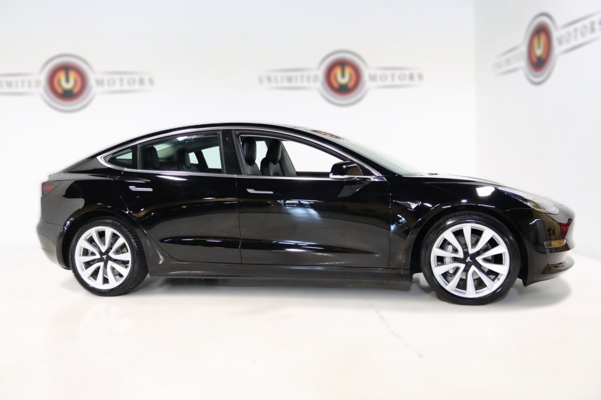 2018 Tesla Model 3 Long Range photo 3