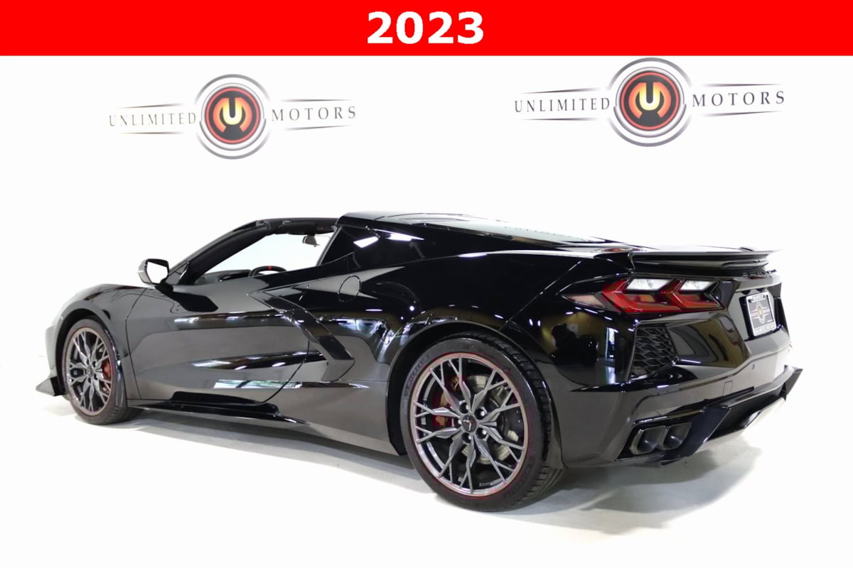 2023 Chevrolet Corvette 1LT photo 2