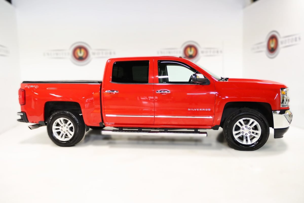 2017 Chevrolet Silverado 1500 LTZ photo 4