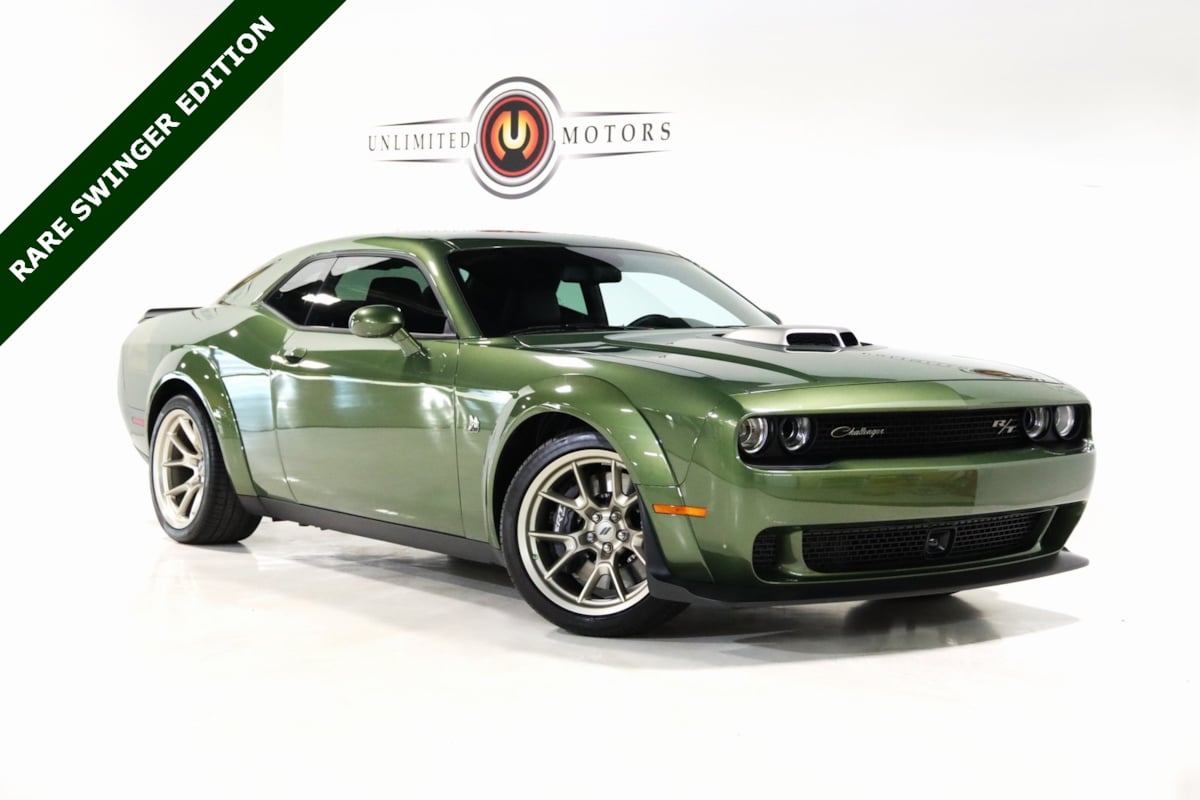 2023 Dodge Challenger R/T Scat Pack Widebody photo 2