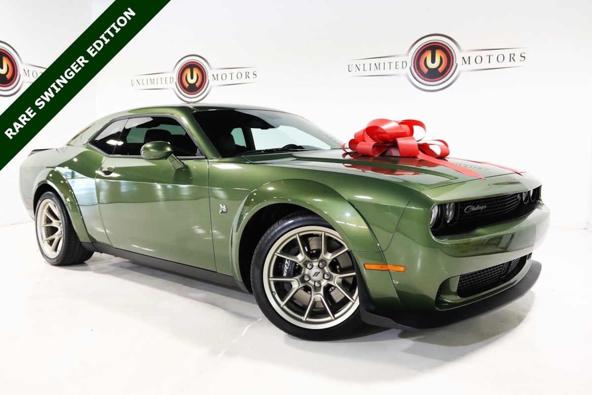 2023 Dodge Challenger R/T Scat Pack Widebody photo 3