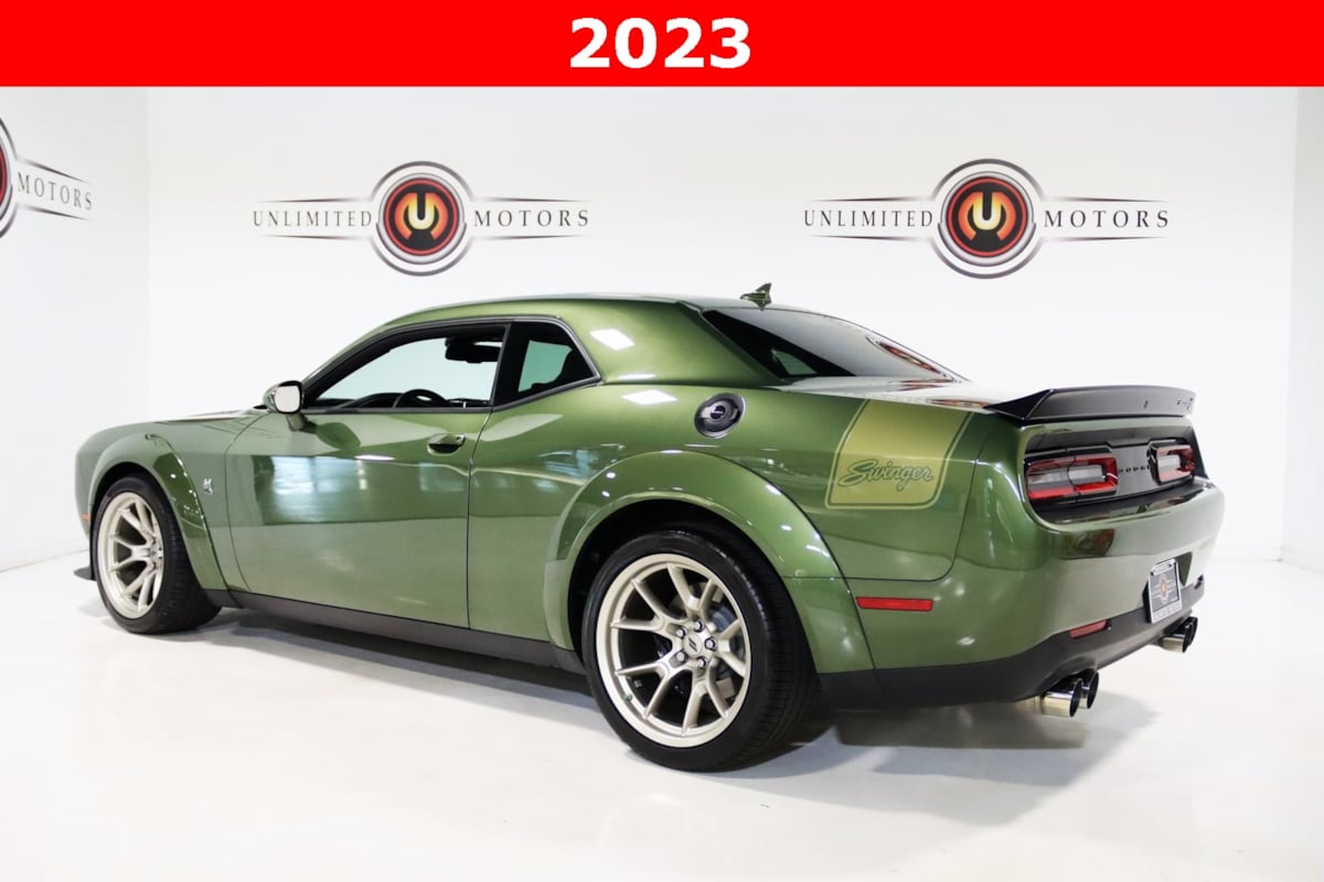 2023 Dodge Challenger R/T Scat Pack Widebody photo 4