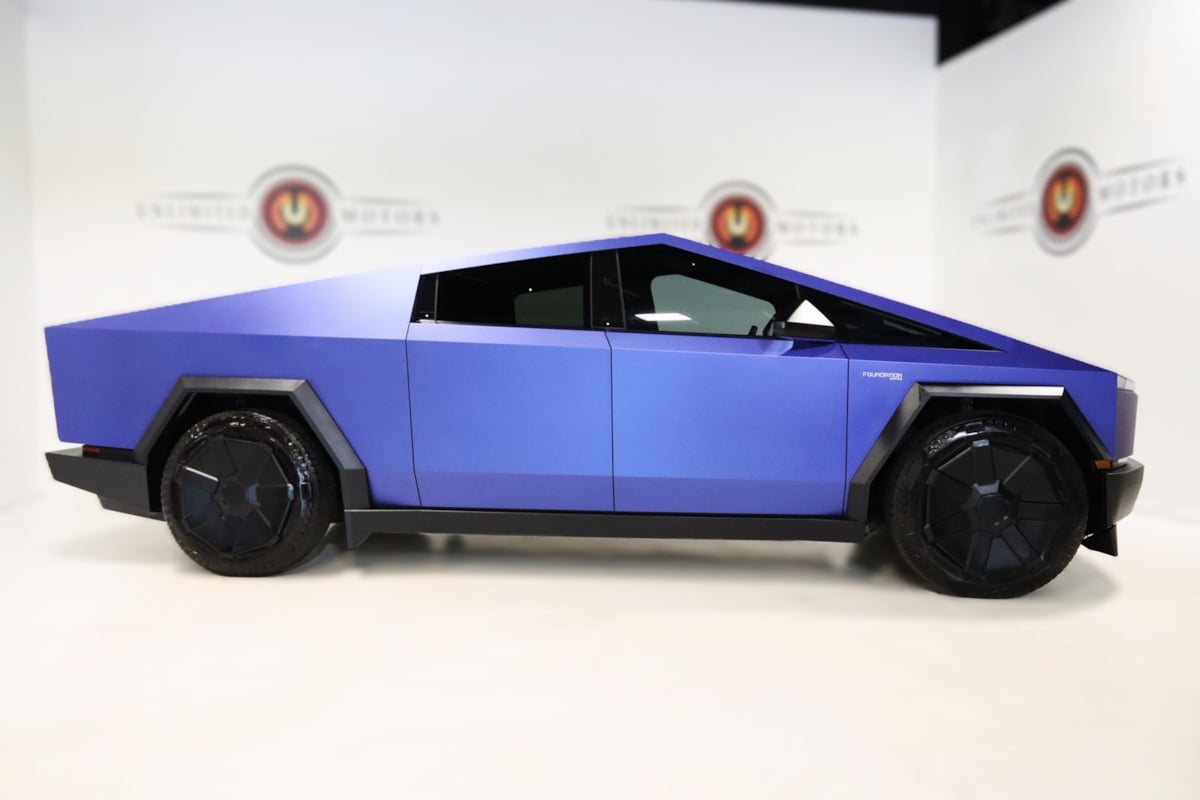 2024 Tesla Cybertruck Base