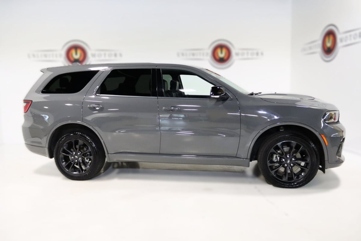 2022 Dodge Durango GT Plus photo 3