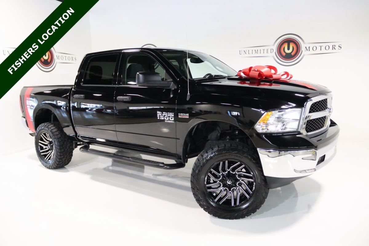 2022 RAM 1500 Classic SLT Crew Cab 4WD