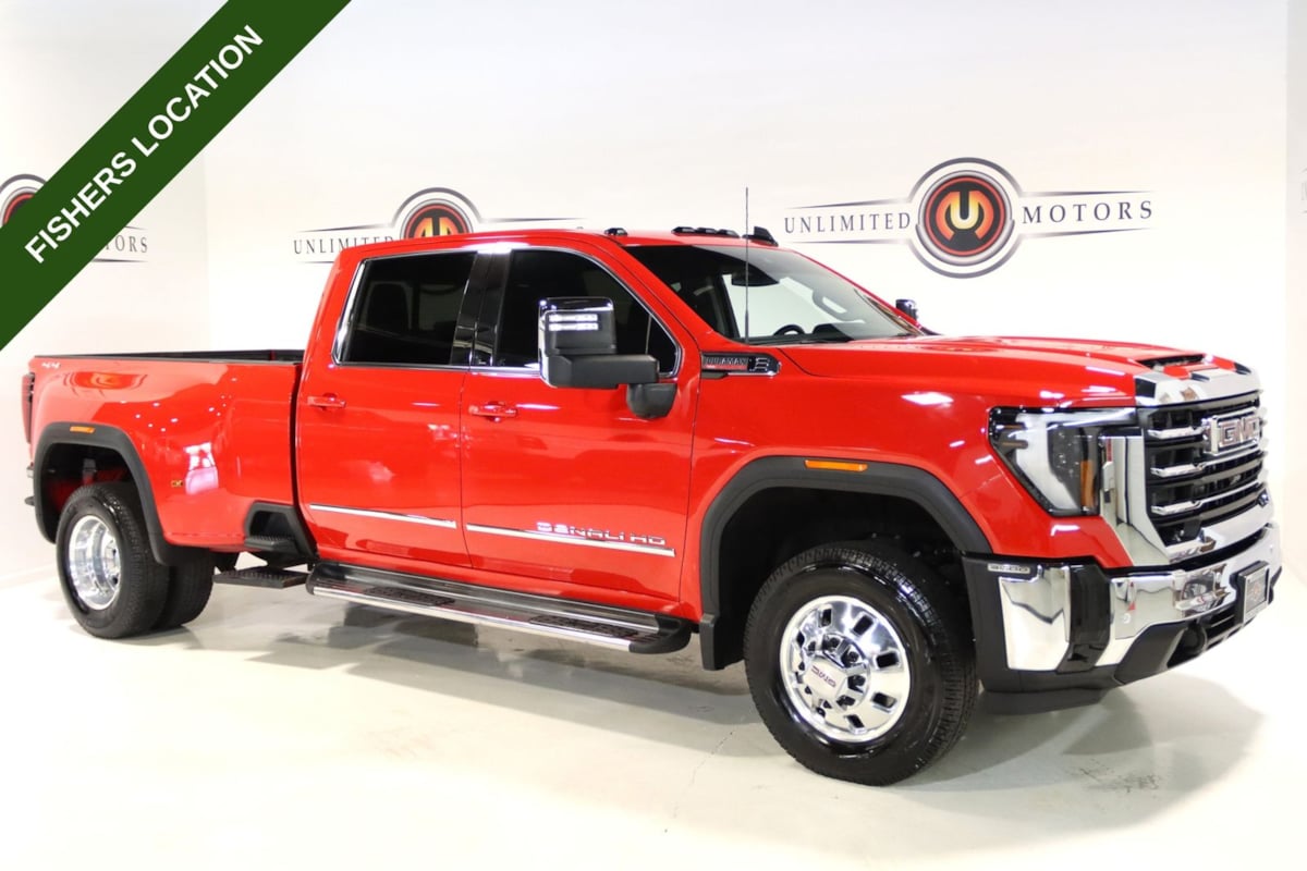 2026 GMC Sierra 3500HD Rojo (Cardinal Red) Camioneta Todo terreno Automática