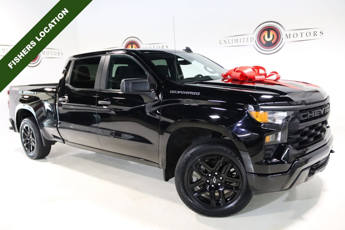 2024 Chevrolet Silverado 1500 Custom 4WD Crew Cab Short Box's photo