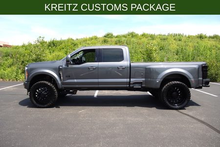 2023 Ford Super Duty F-450 DRW LARIAT