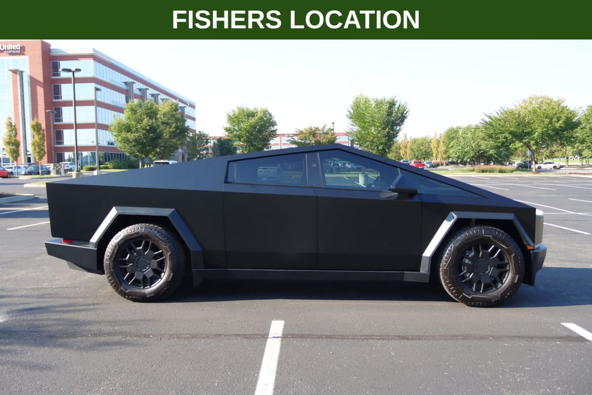 2024 Tesla Cybertruck 