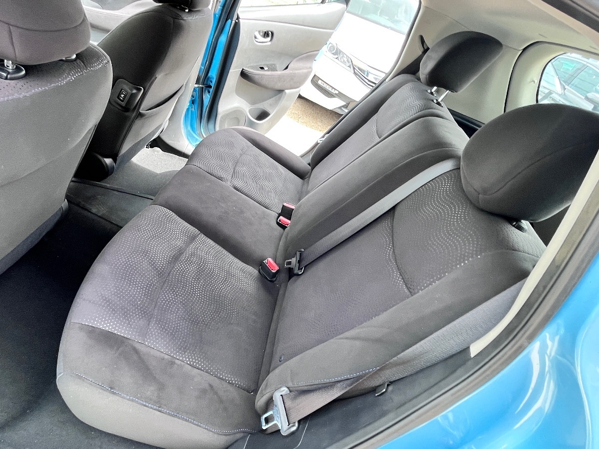 Sold 2015 Nissan LEAF 4dr HB SV in Houston