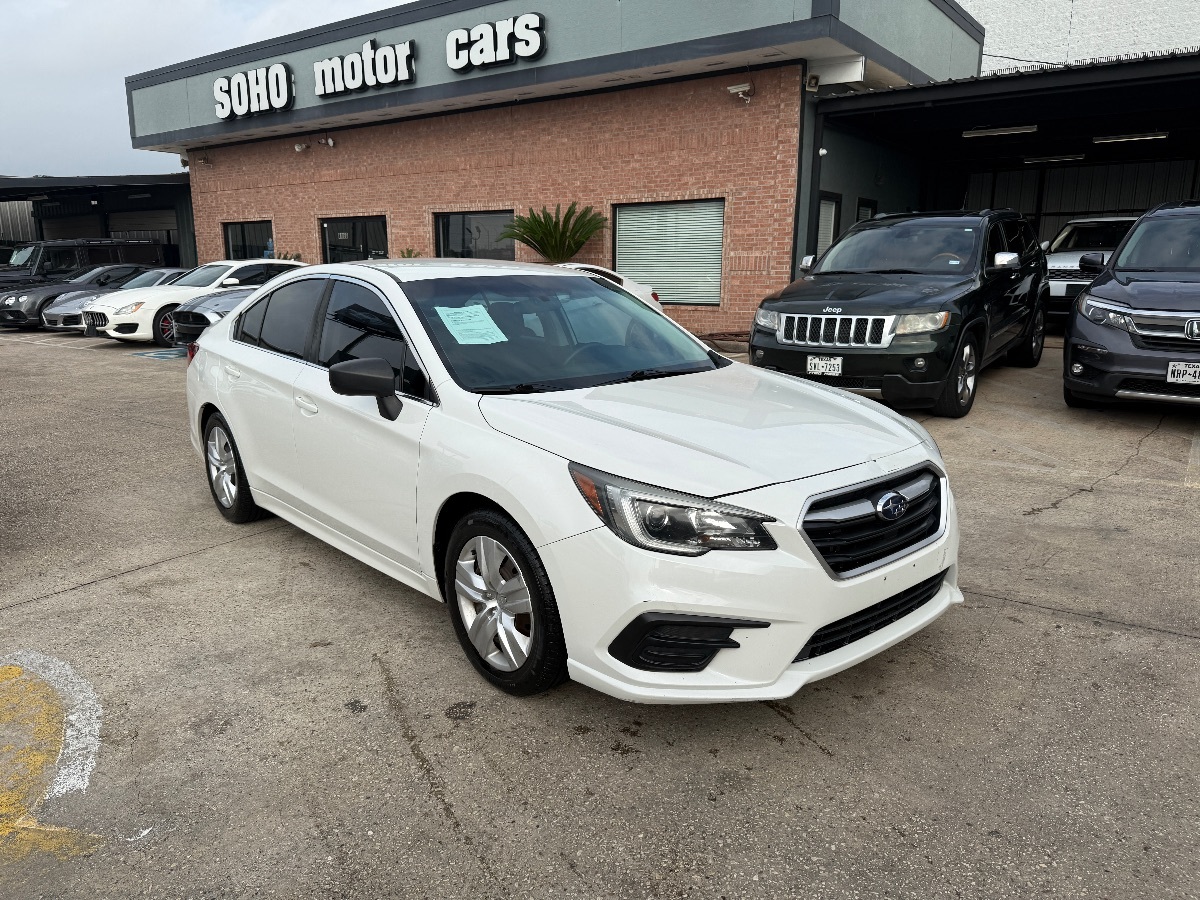 2018 Subaru Legacy 2.5i photo 2