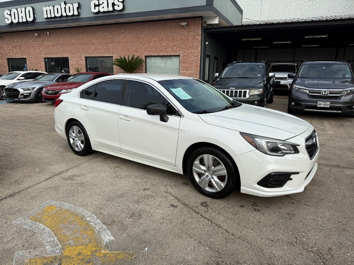 2018 Subaru Legacy 2.5i photo 3
