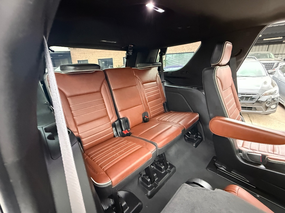 2024 GMC Yukon Denali Ultimate - Photo 20