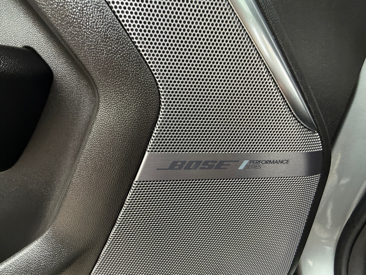 2024 GMC Yukon Denali Ultimate - Photo 23