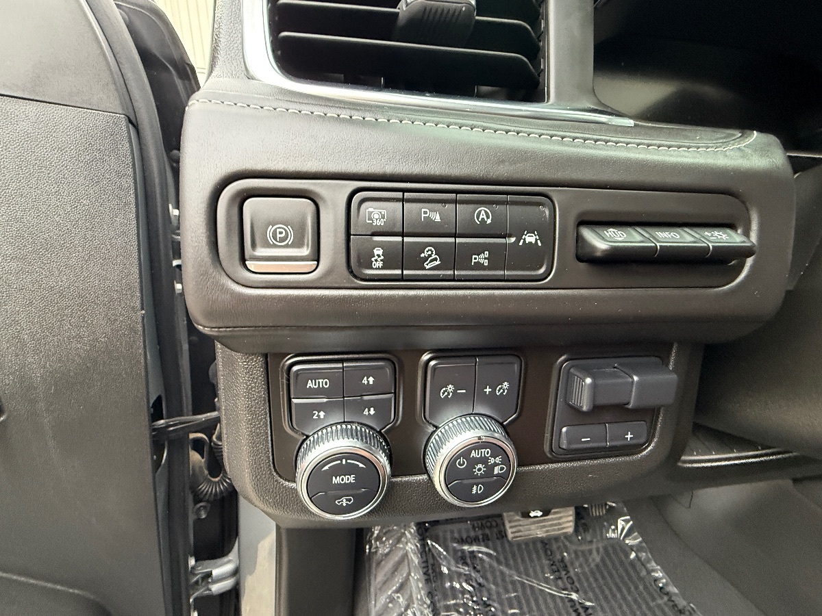 2024 GMC Yukon Denali Ultimate - Photo 24