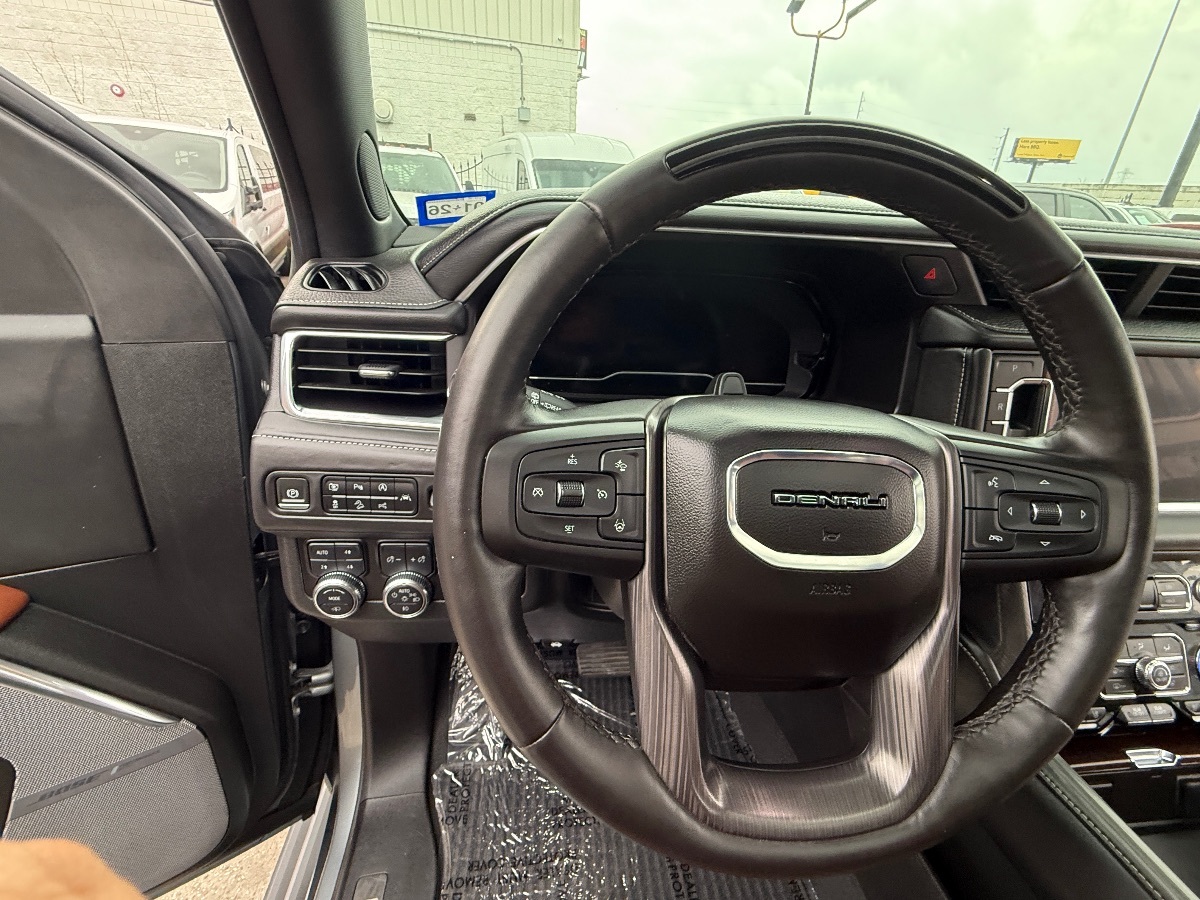2024 GMC Yukon Denali Ultimate - Photo 25