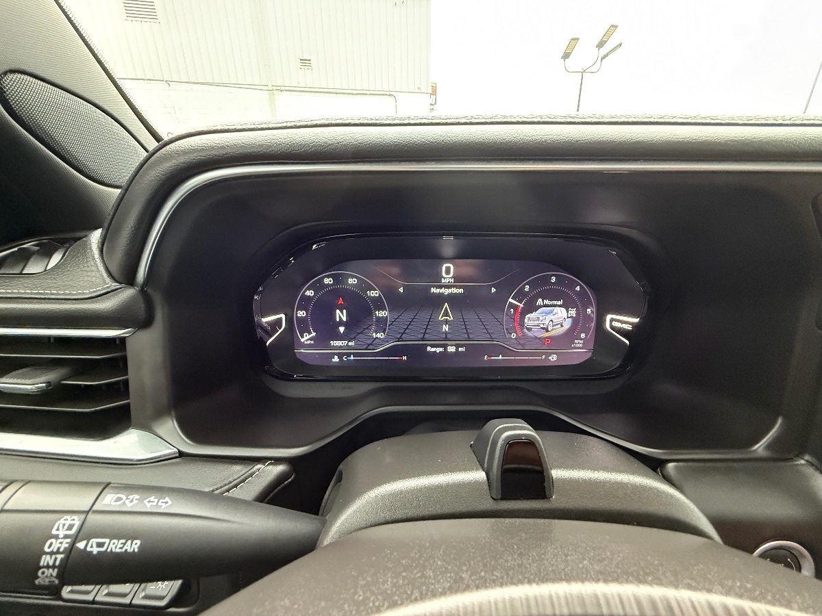 2024 GMC Yukon Denali Ultimate - Photo 31