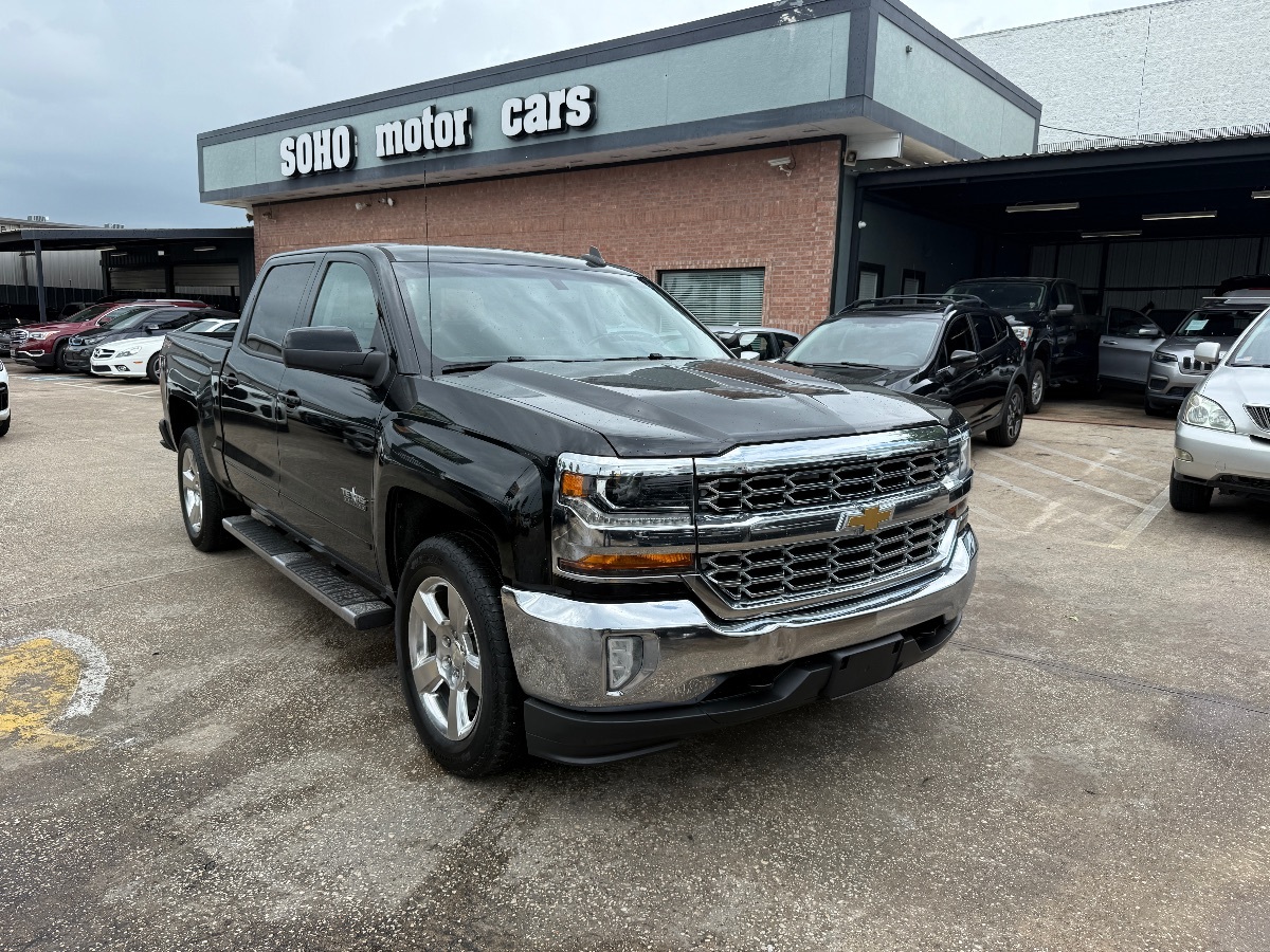 2017 Chevrolet Silverado 1500 LT Texas Edition photo 2