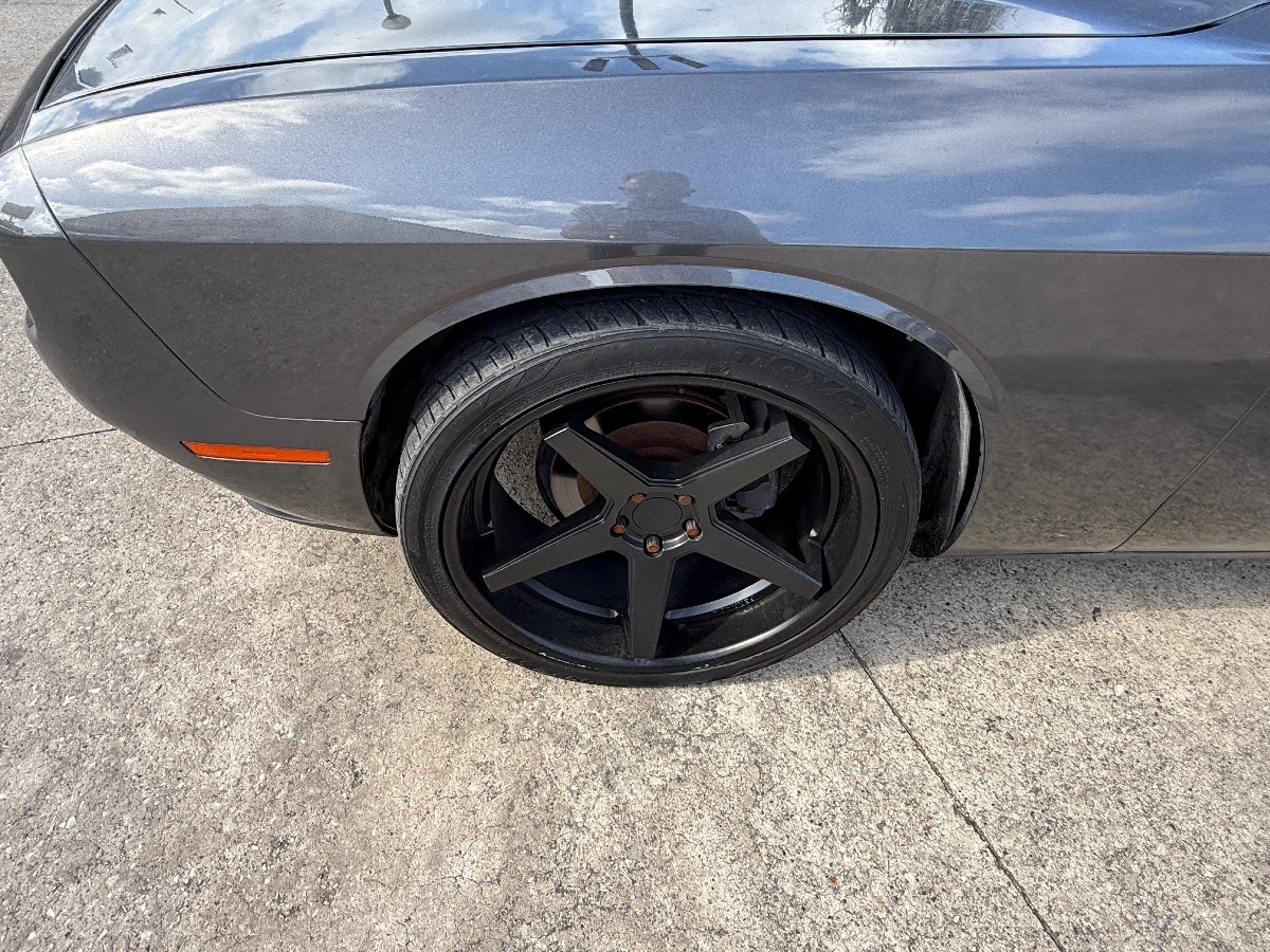 2019 Dodge Challenger SXT photo 6