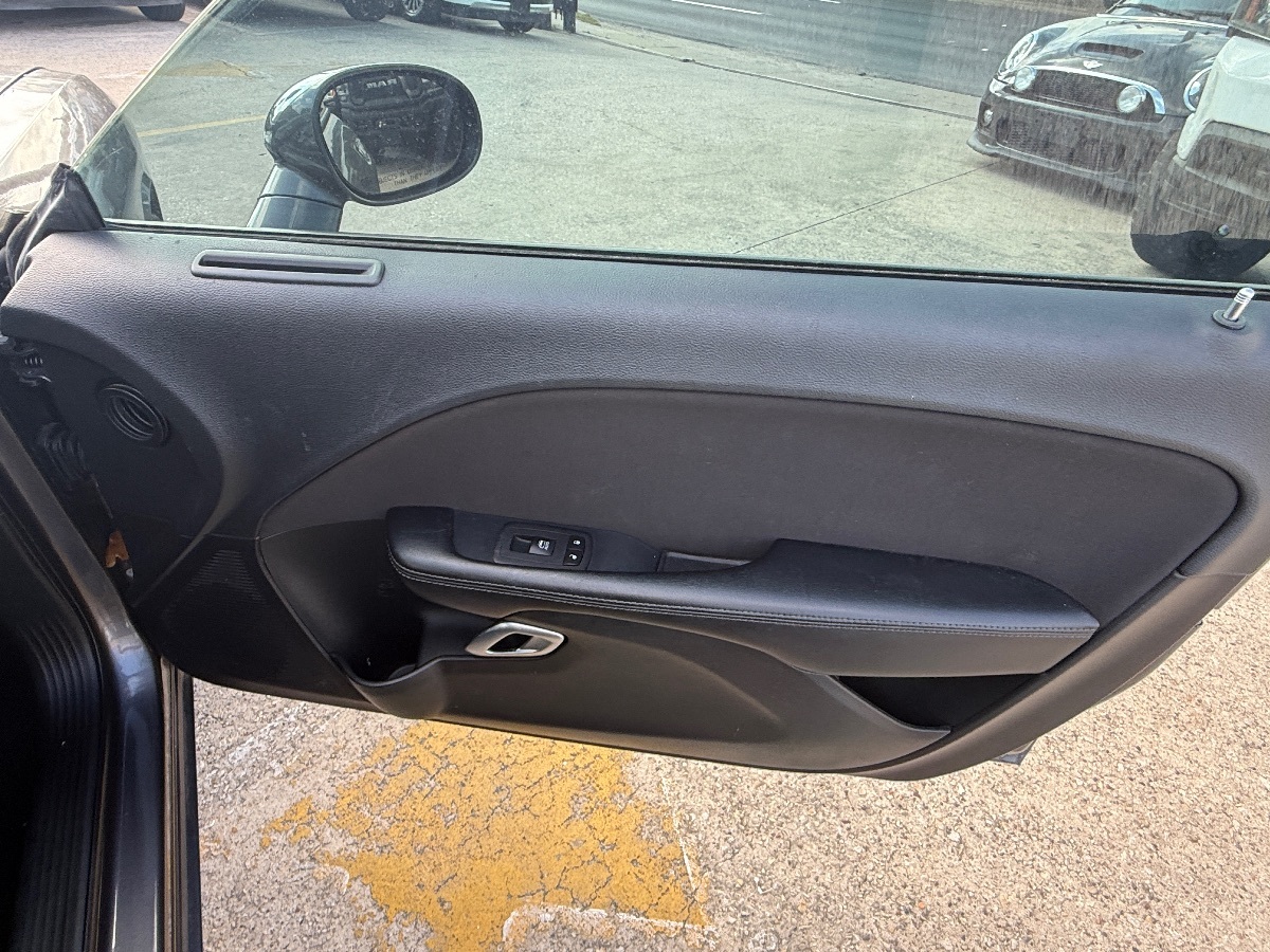 2019 Dodge Challenger SXT photo 10
