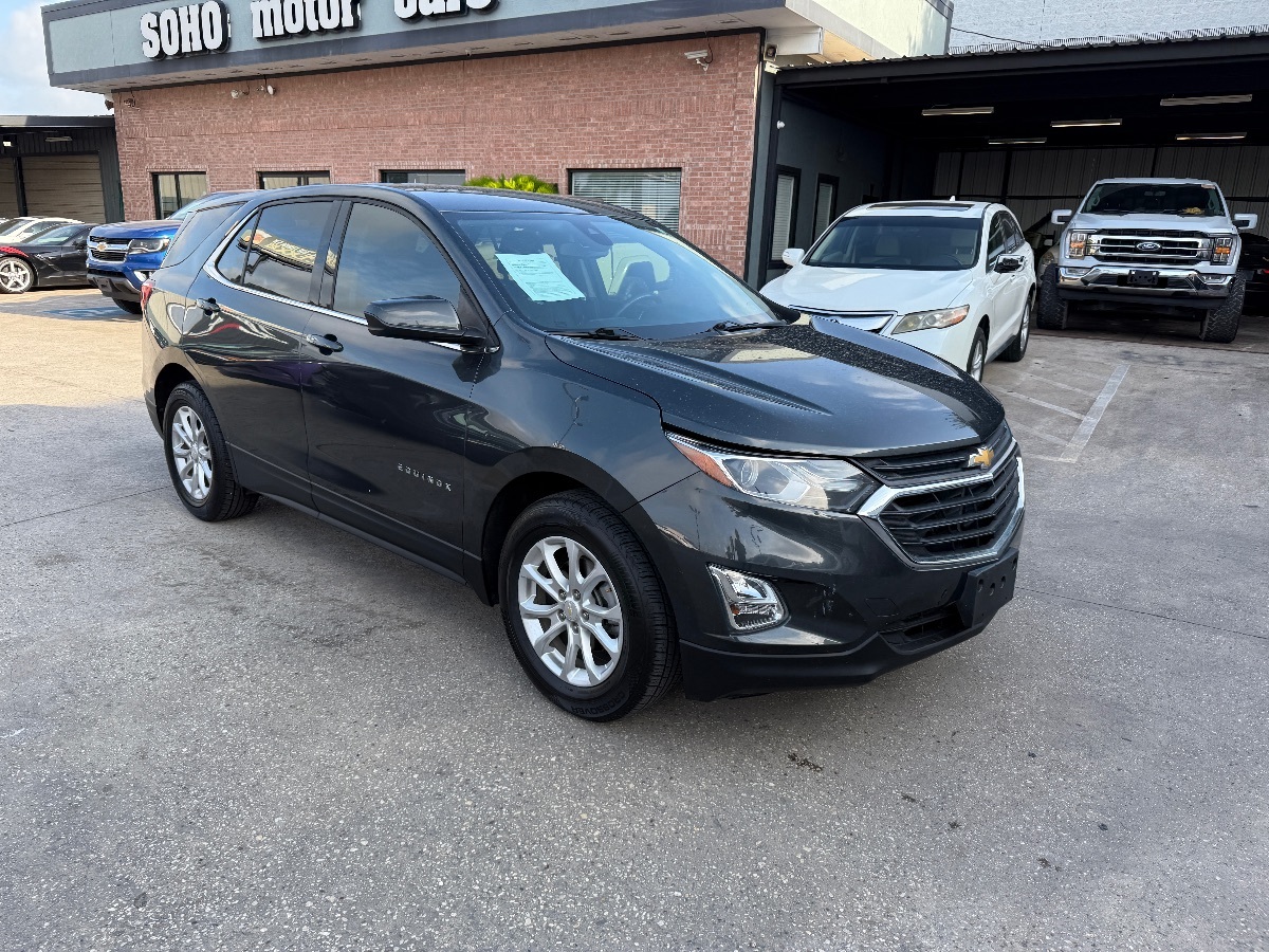 2020 Chevrolet Equinox LT photo 3