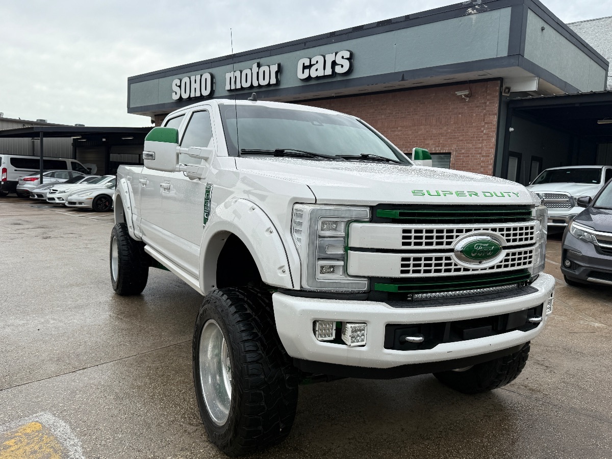 2019 Ford F-350 Platinum photo 2