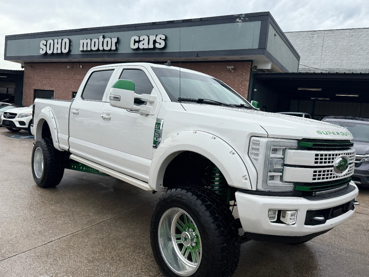 2019 Ford F-350 Platinum photo 3