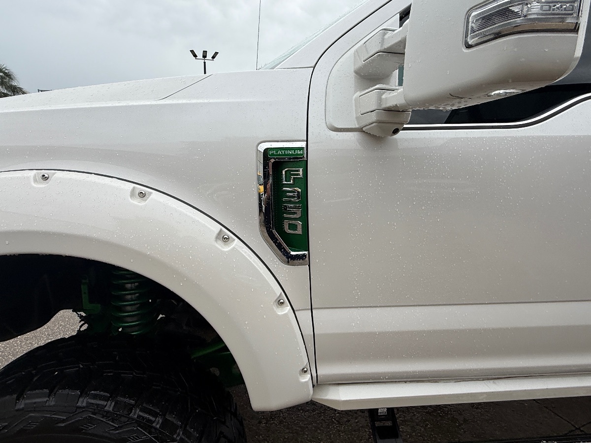 2019 Ford F-350 Platinum photo 11
