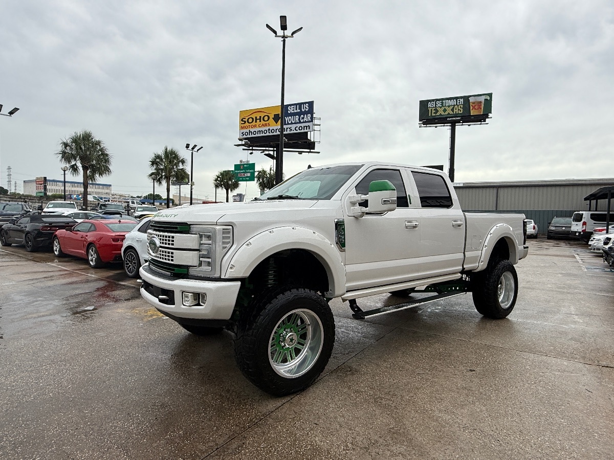 2019 Ford F-350 Platinum photo 9