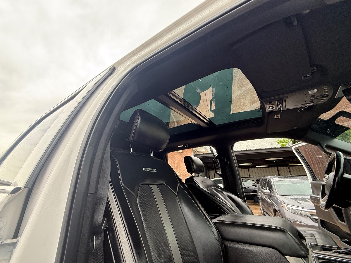 2019 Ford F-350 Platinum photo 21