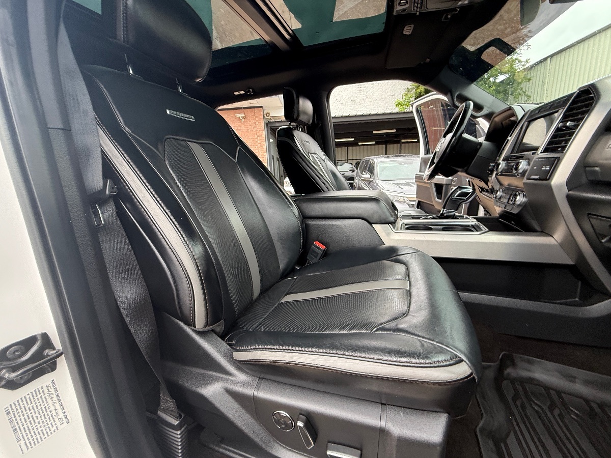 2019 Ford F-350 Platinum photo 25