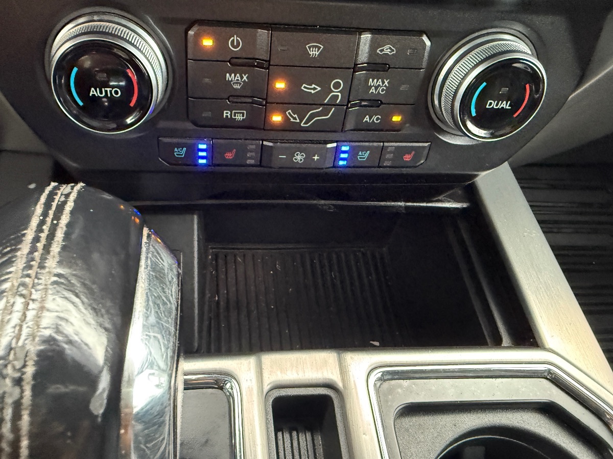 2019 Ford F-350 Platinum photo 47