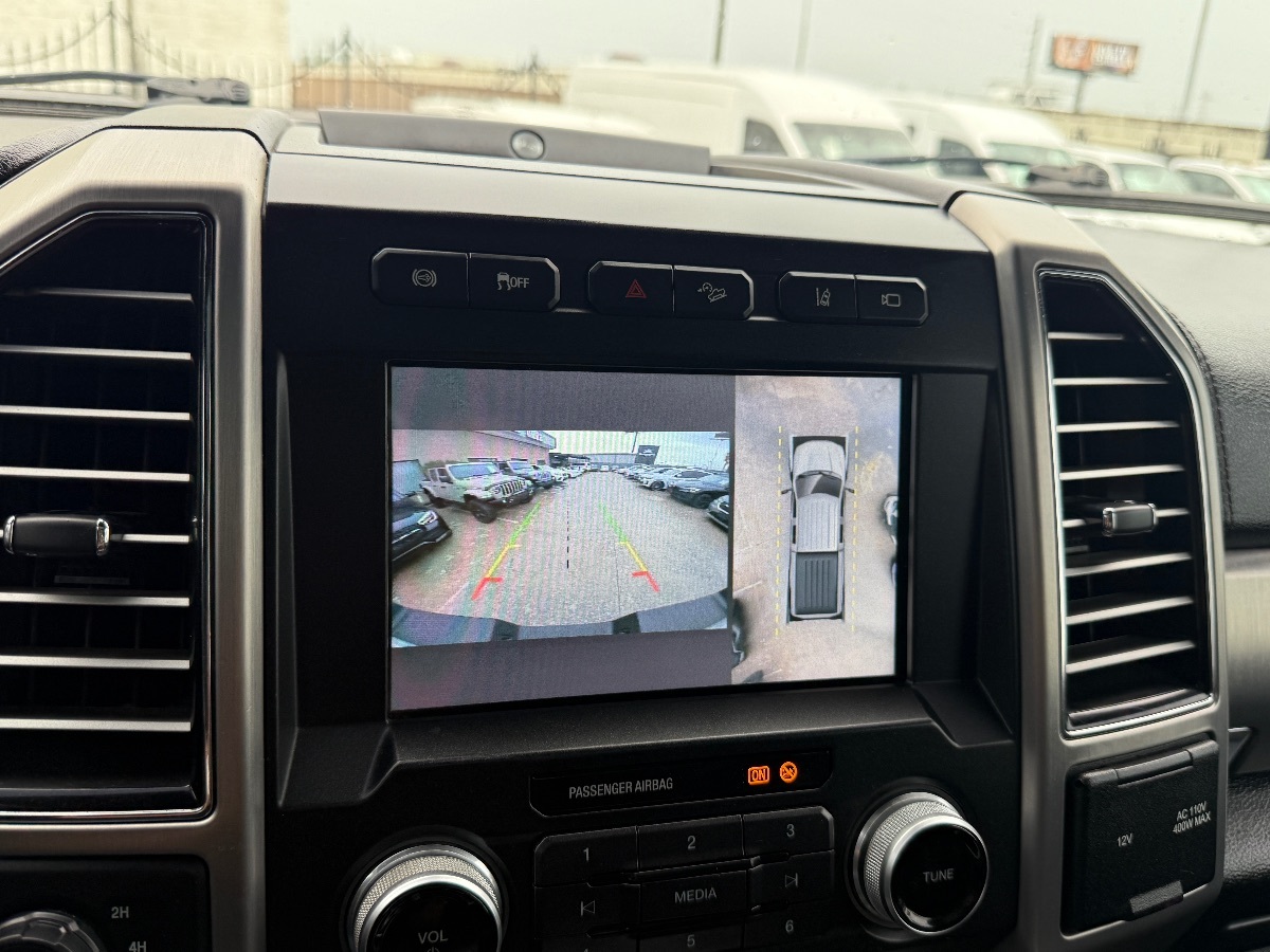 2019 Ford F-350 Platinum photo 46