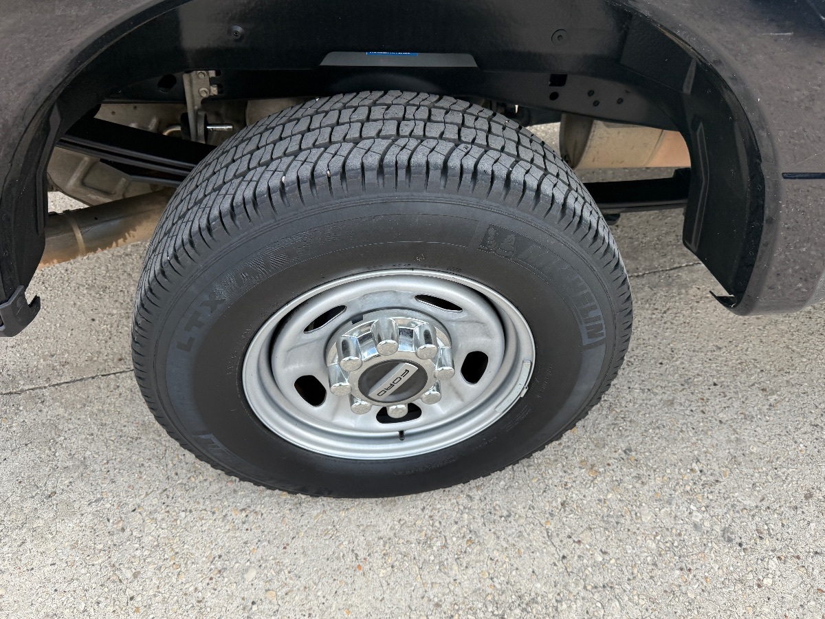 2020 Ford F-250 XL photo 12
