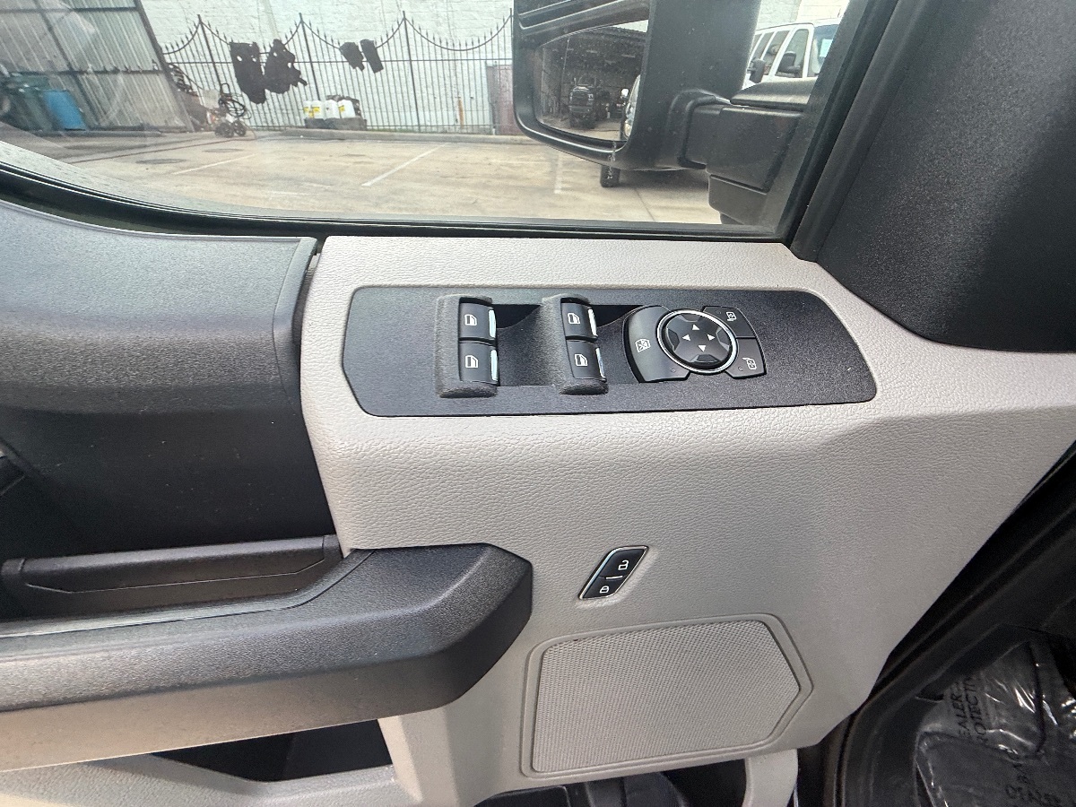 2020 Ford F-250 XL photo 18