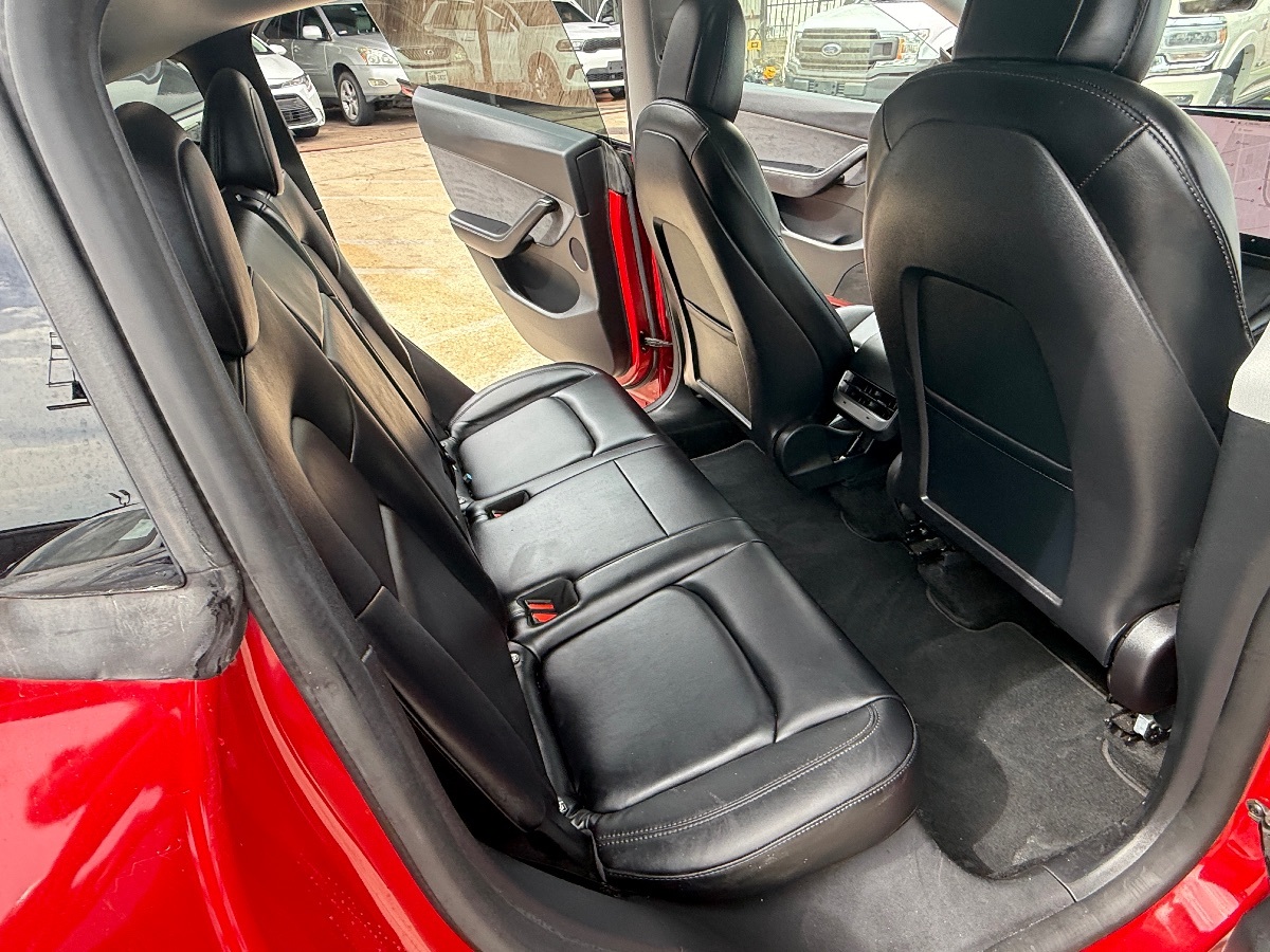 2022 Tesla Model Y Performance photo 18