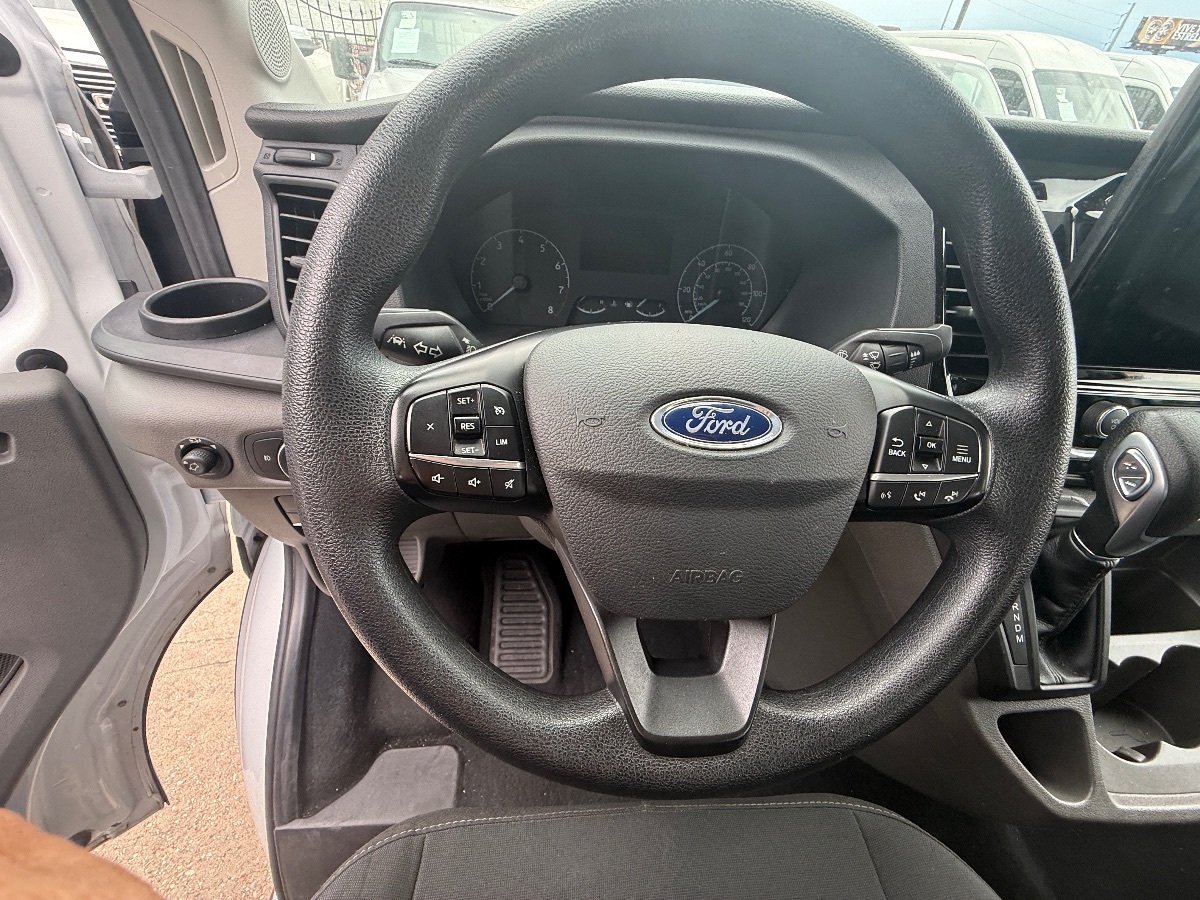2023 Ford Transit XLT photo 17