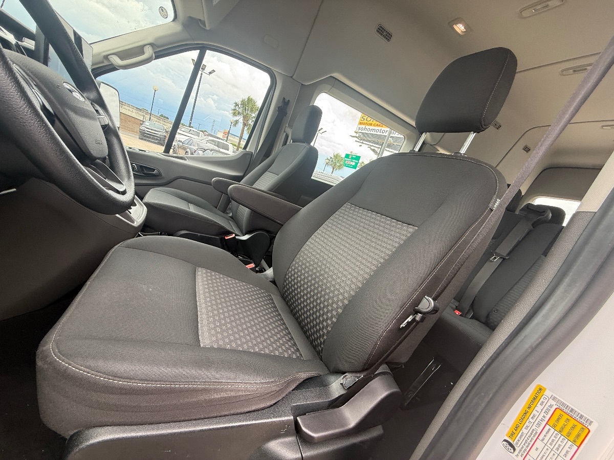 2023 Ford Transit XLT photo 19